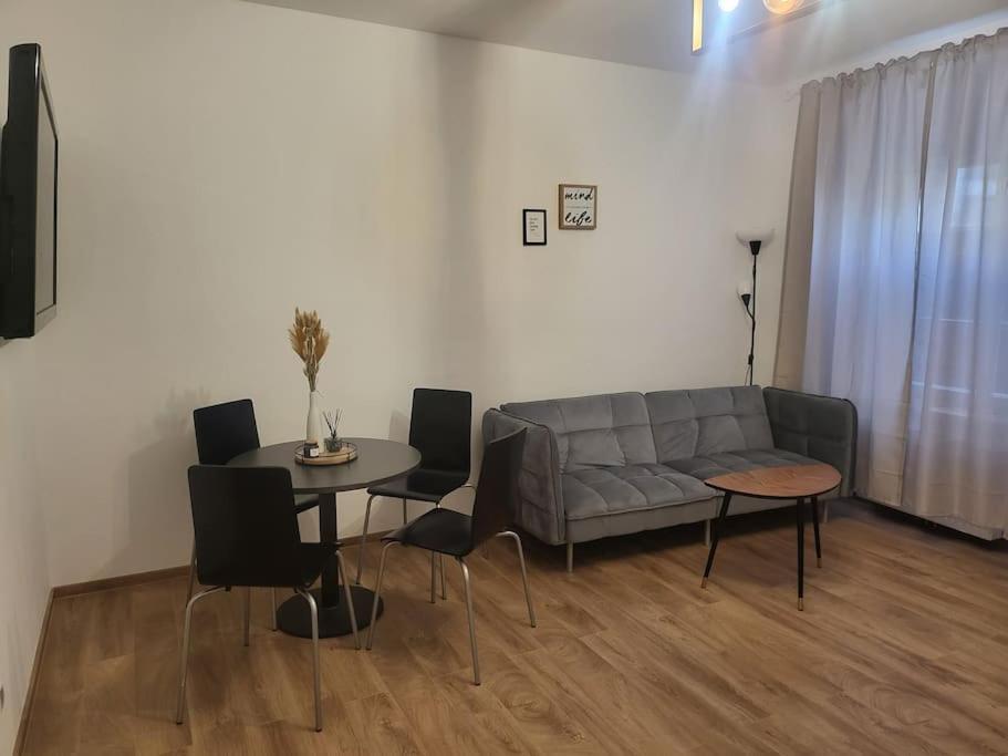 Exklusive Gartenwohnung Wiedeń Zewnętrze zdjęcie